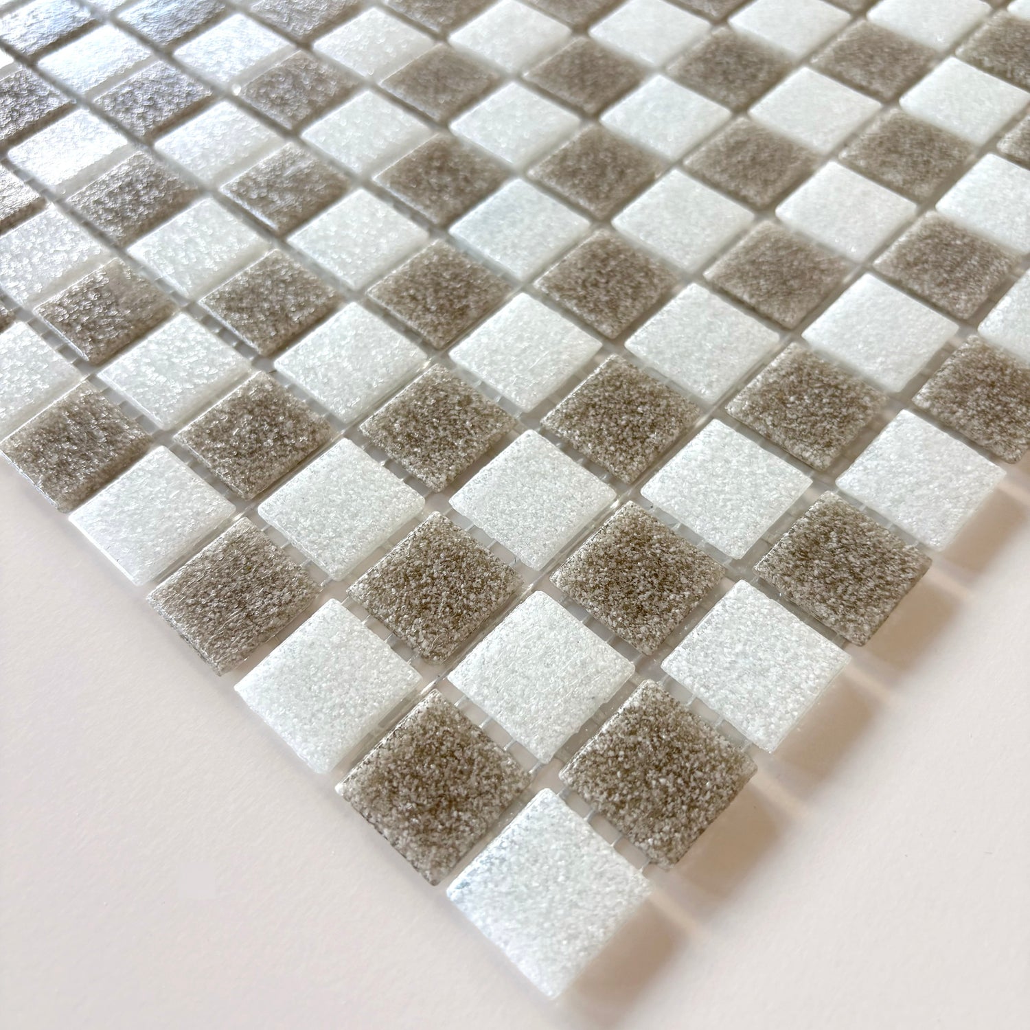 DAMA 009 Soft Chalk + Linen Mist
