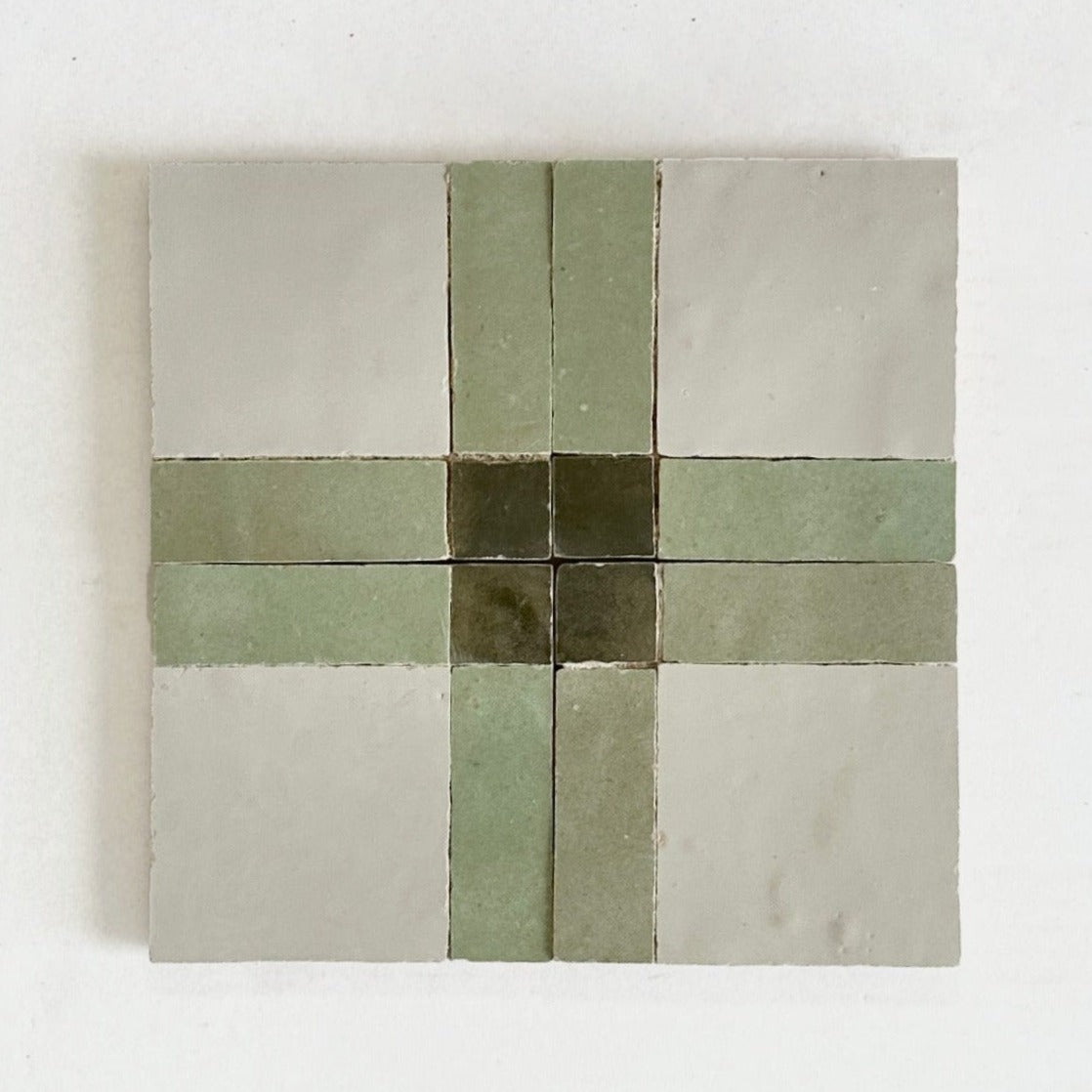 EZR0226 Avocado, Dark Green & Chameleon