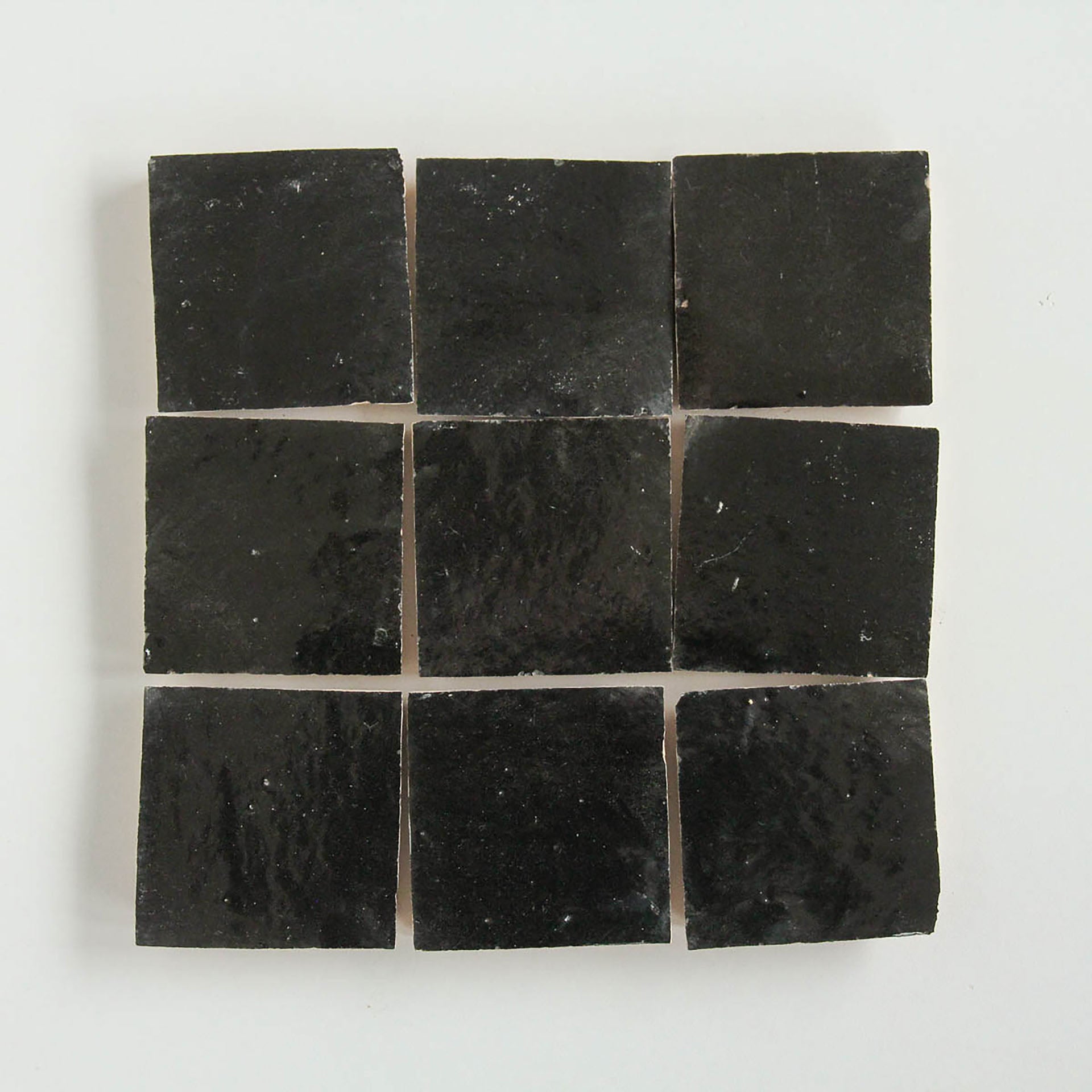 EZR1010 Black