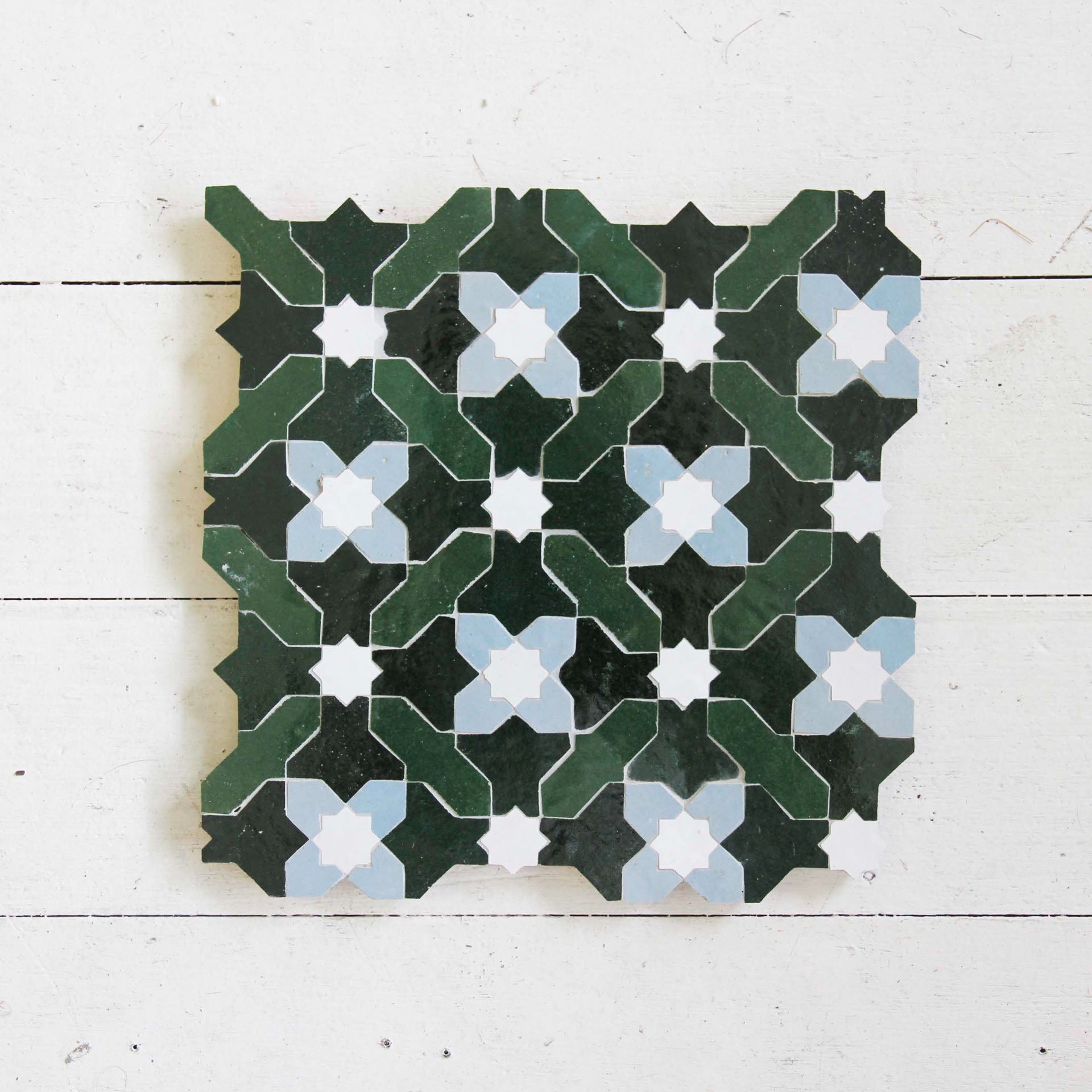 EZR0204 Snow, Blue Grass, Forest & Dark Green