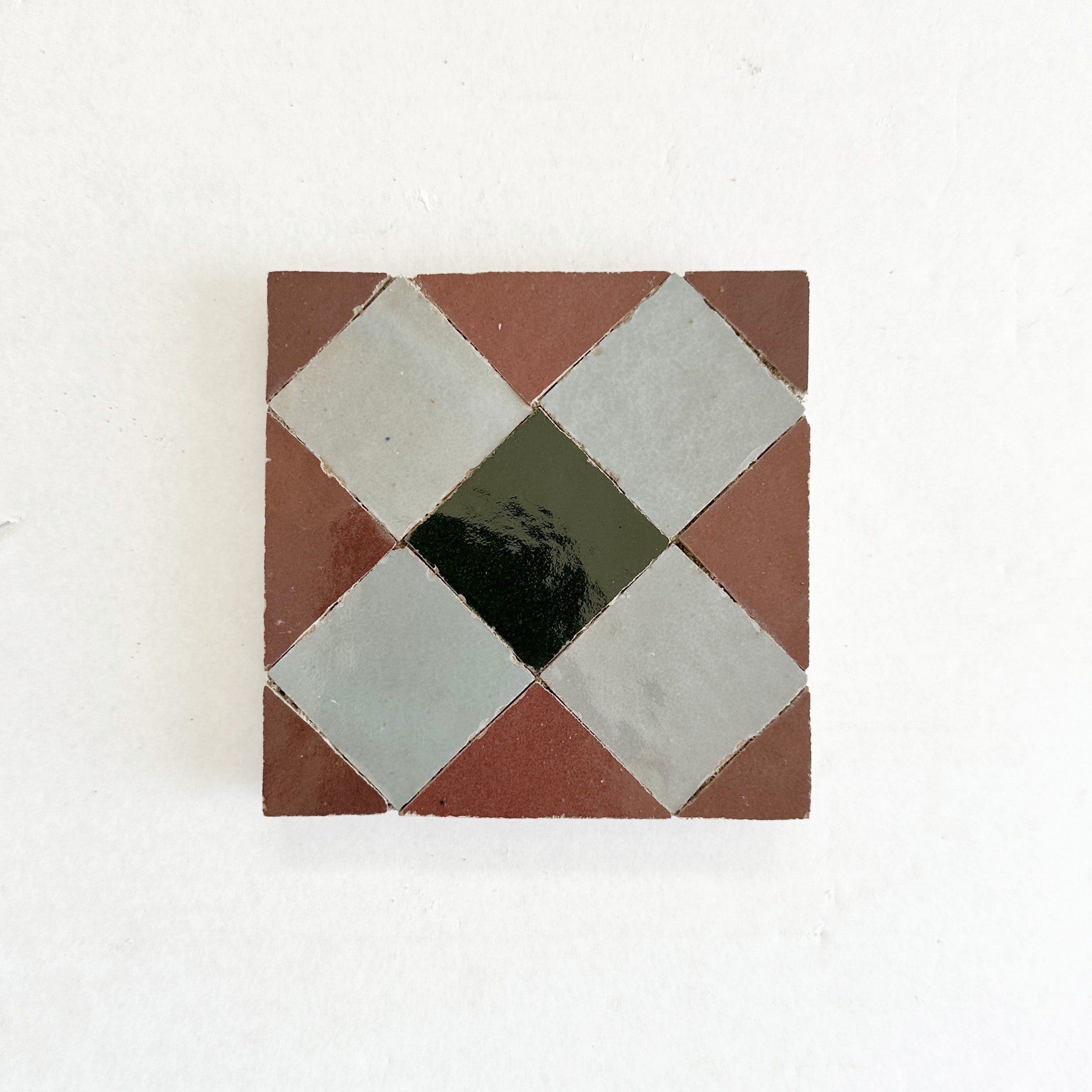 EZR0225 Clay, Rust & Dark Green