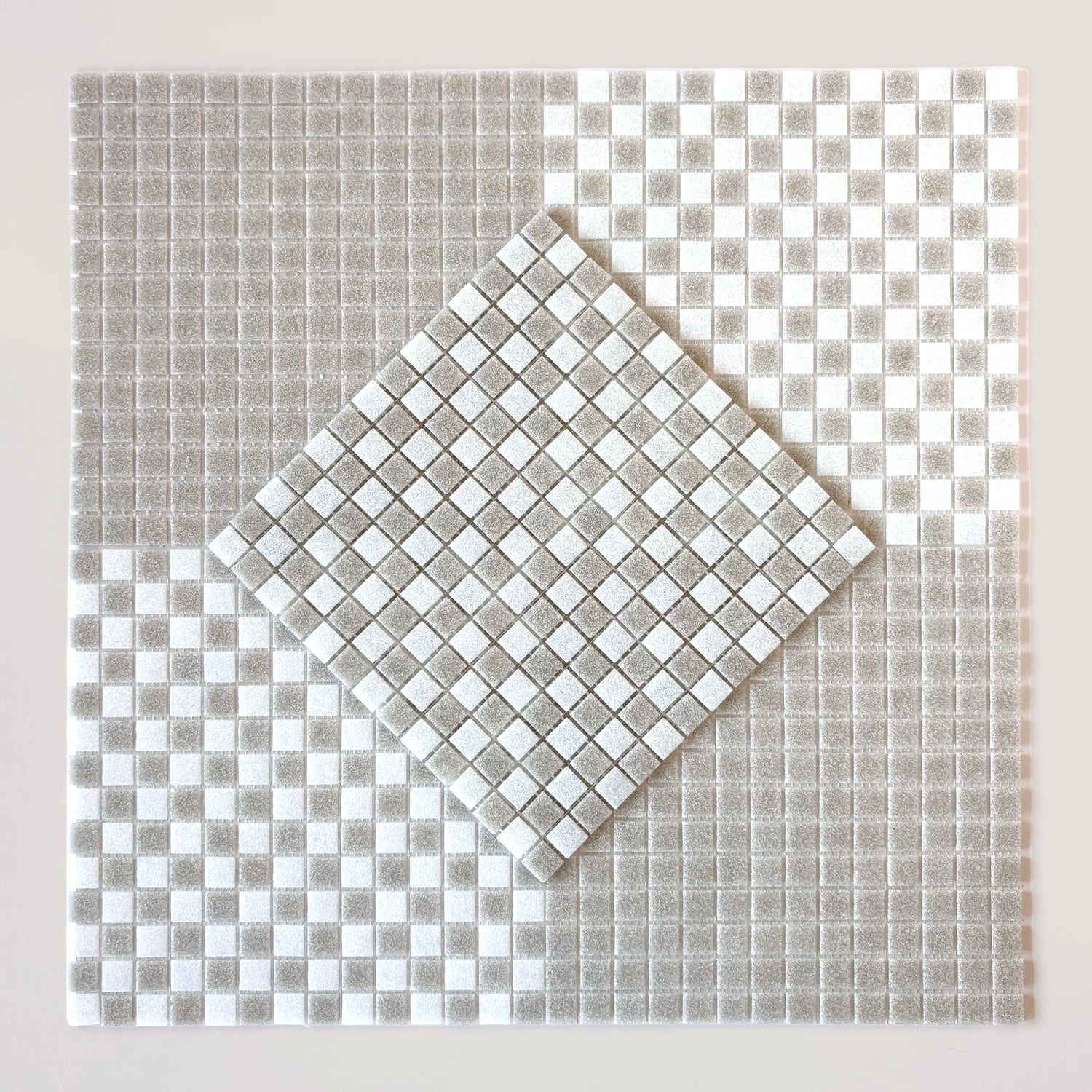 DAMA 010 Soft Chalk + Sandstone White