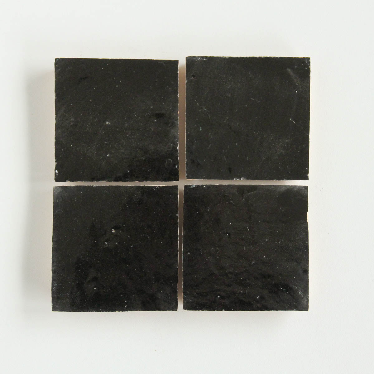 EZR1010 Black Sample