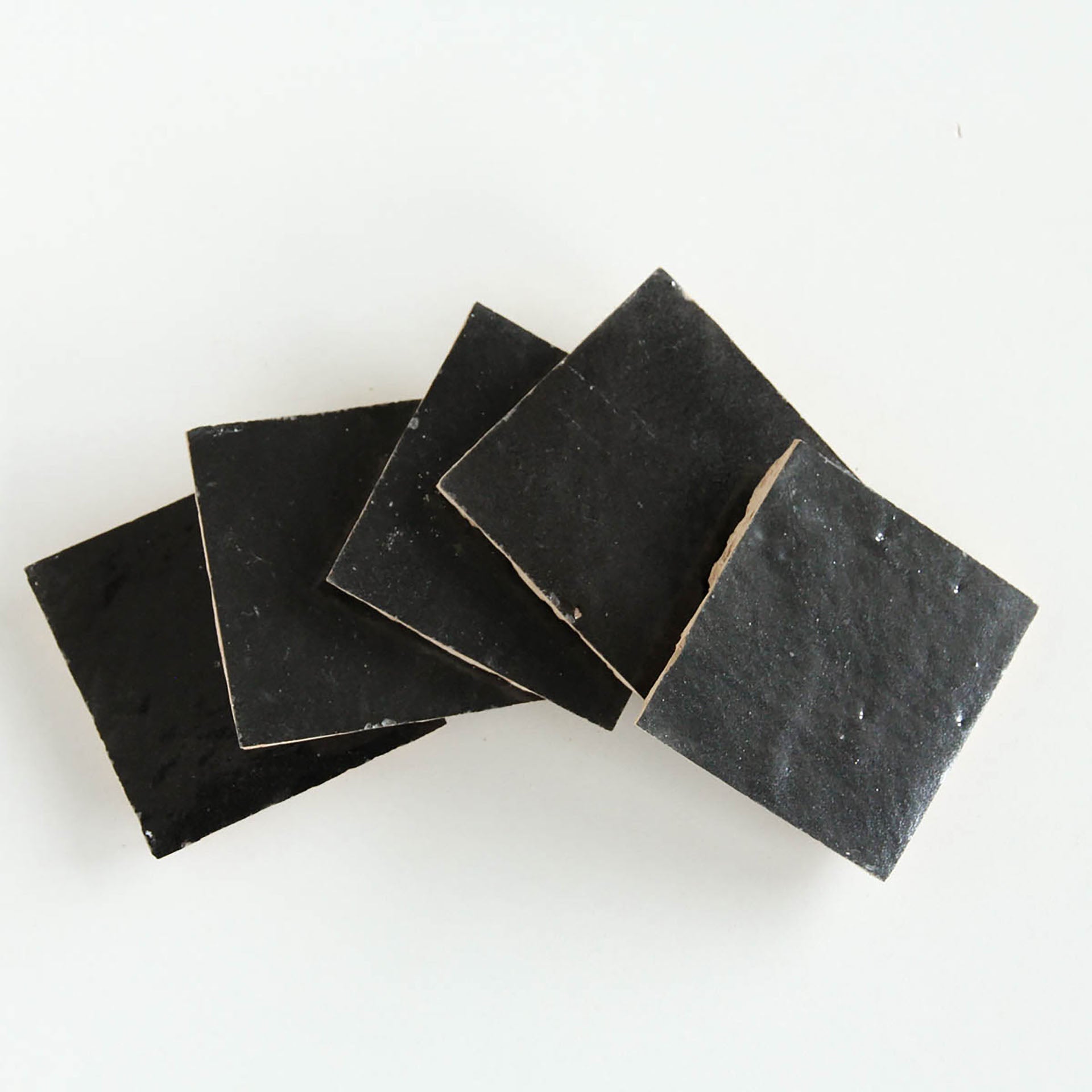 EZR1010 Black