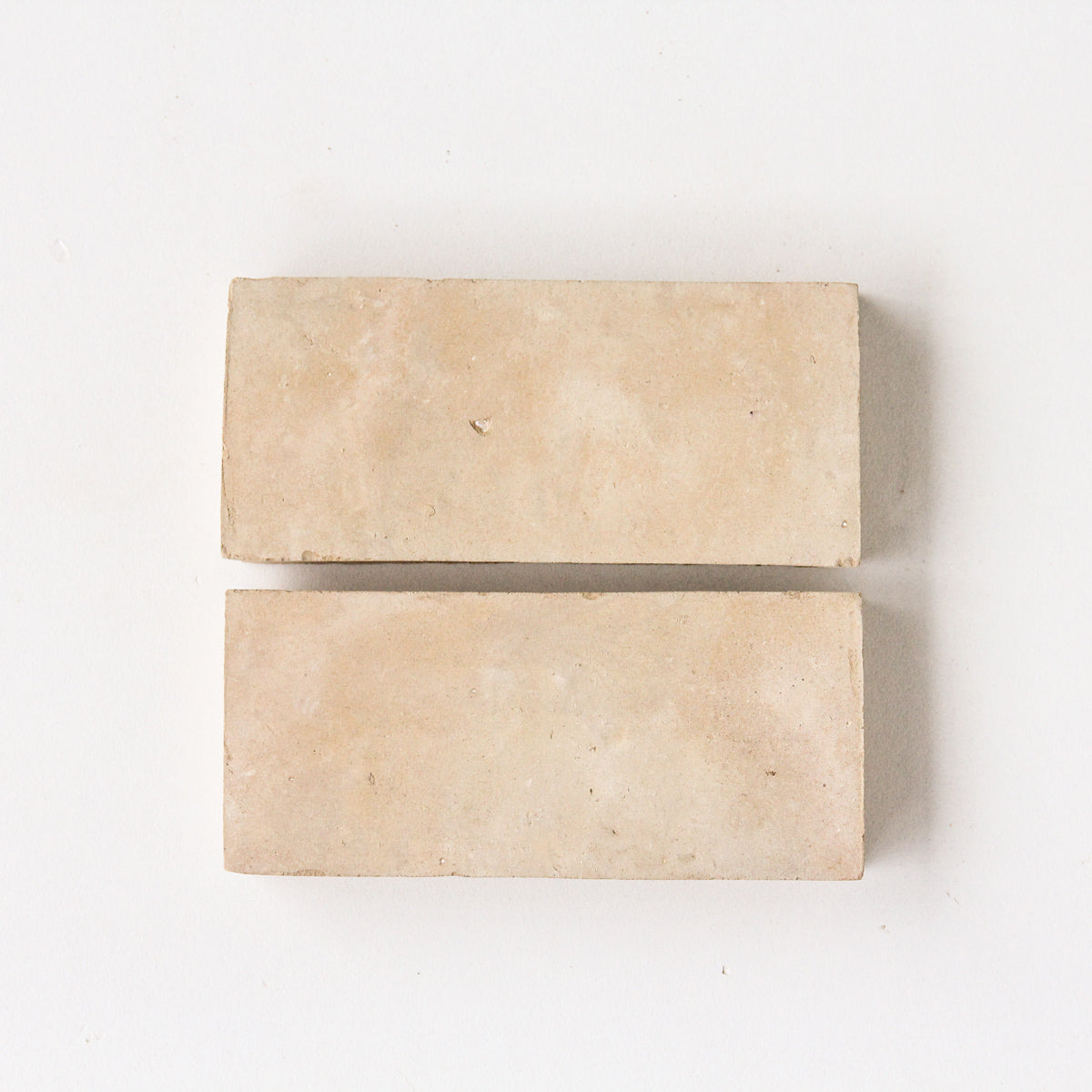 EZR1570 Wide Bejmat Clay Sample