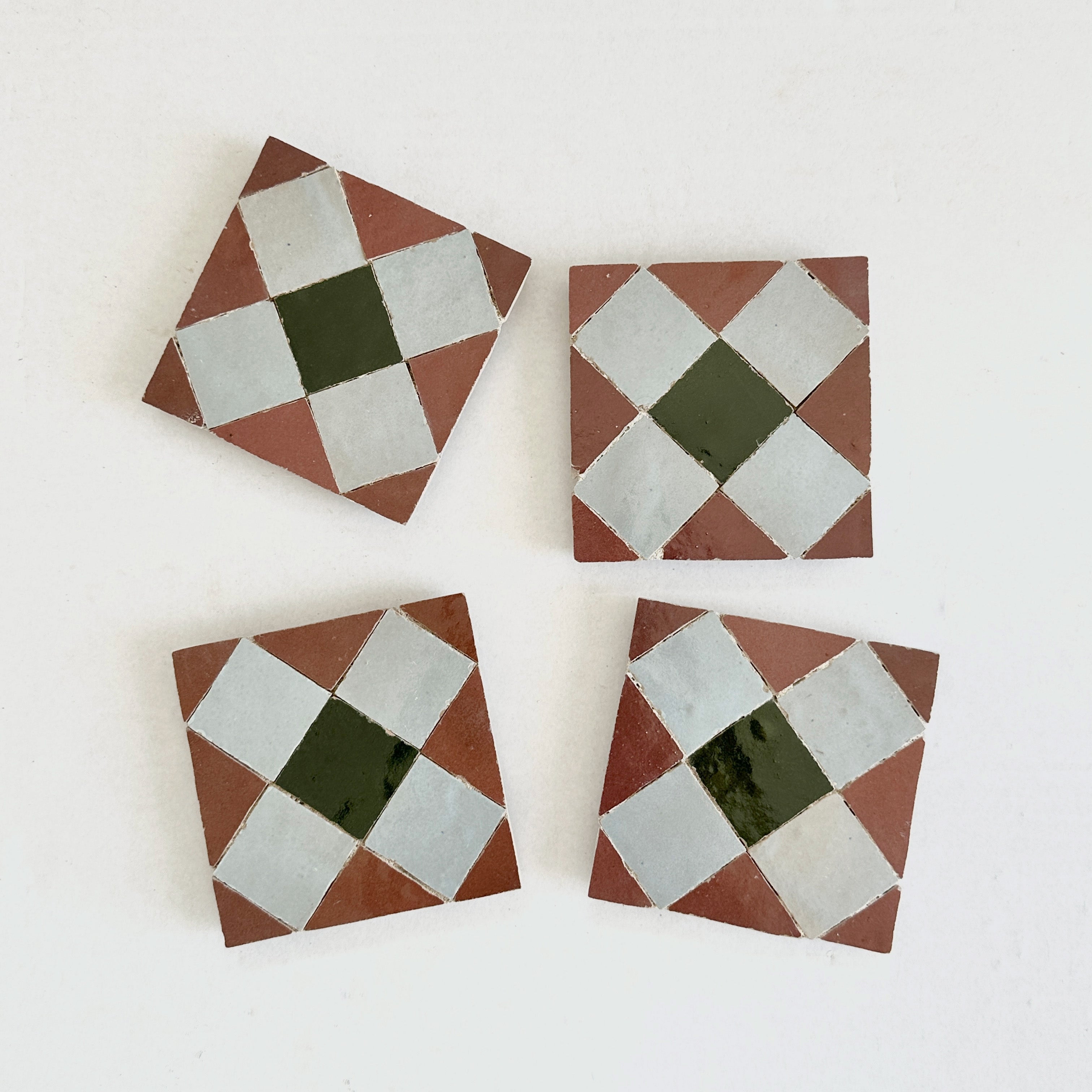 EZR0225 Clay, Rust & Dark Green